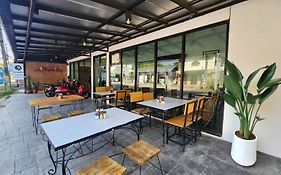 Jb Hotel